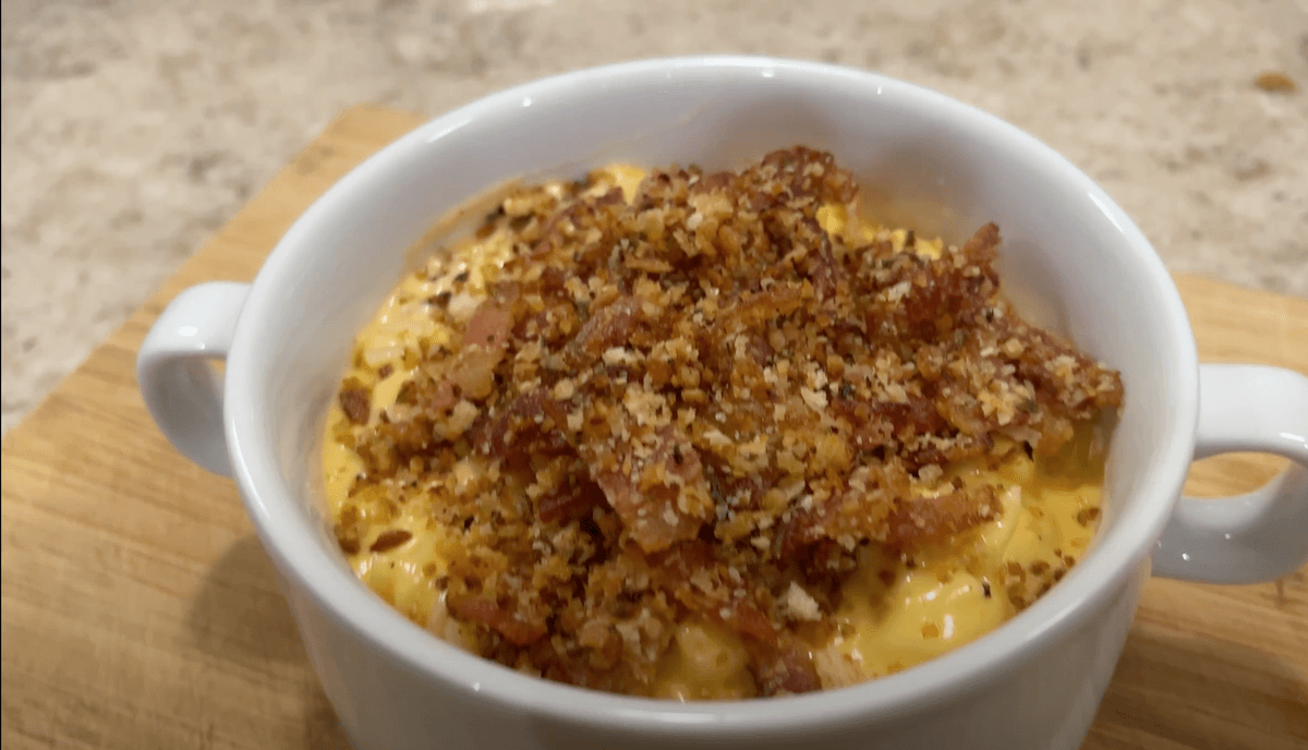 bacon mac and cheese